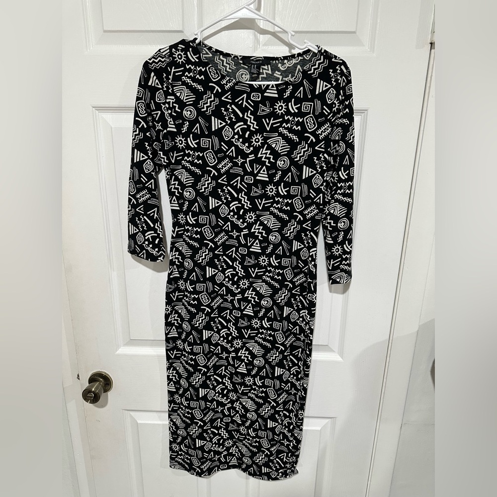 Forever 21 - Black and White Patterned Women's Dress